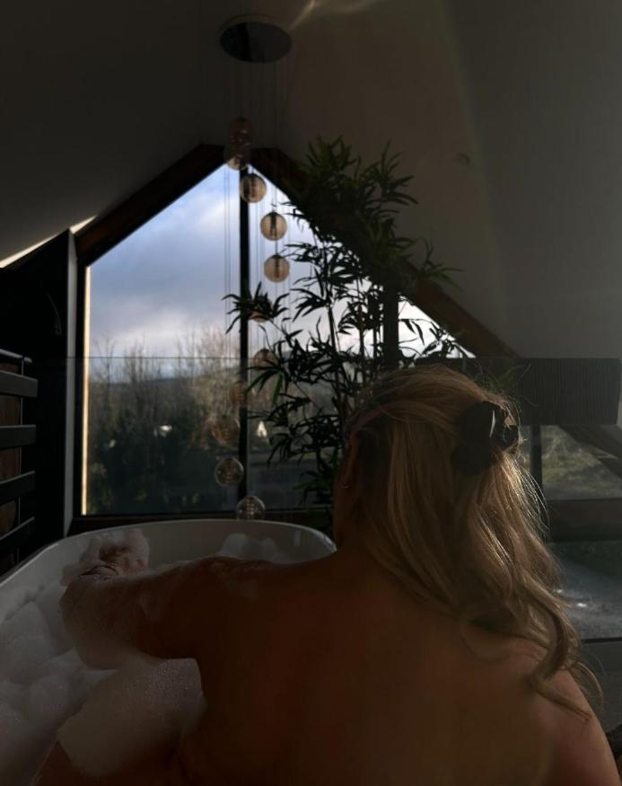 Plas Coch Luxury Barn Llanddeiniolen Екстериор снимка